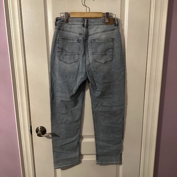 American Eagle Mom Straight Jean Blue/Light Aglow (Size 6 Regular) - Picture 3 of 5